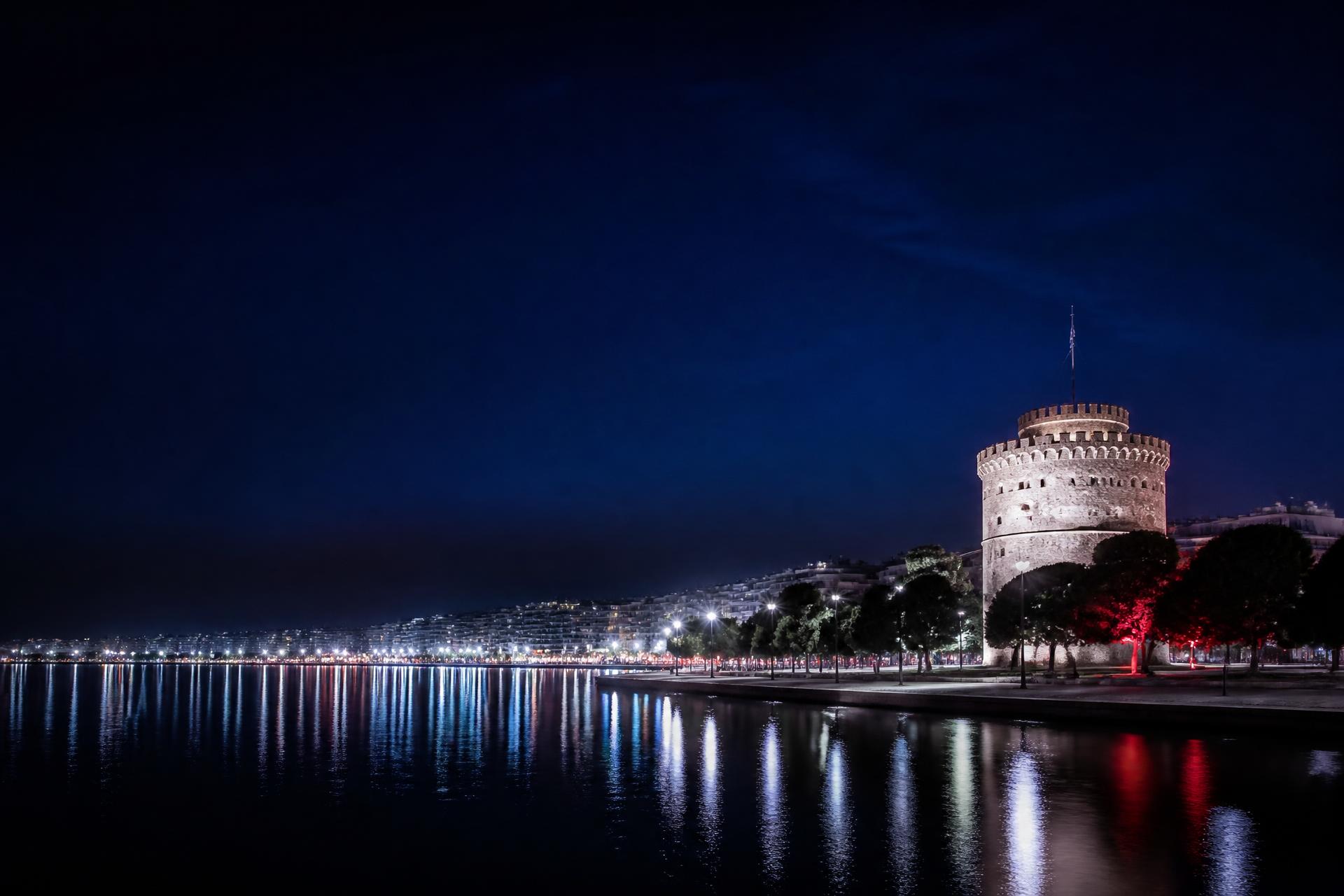 Thessaloniki waterfront and White Tower at night
